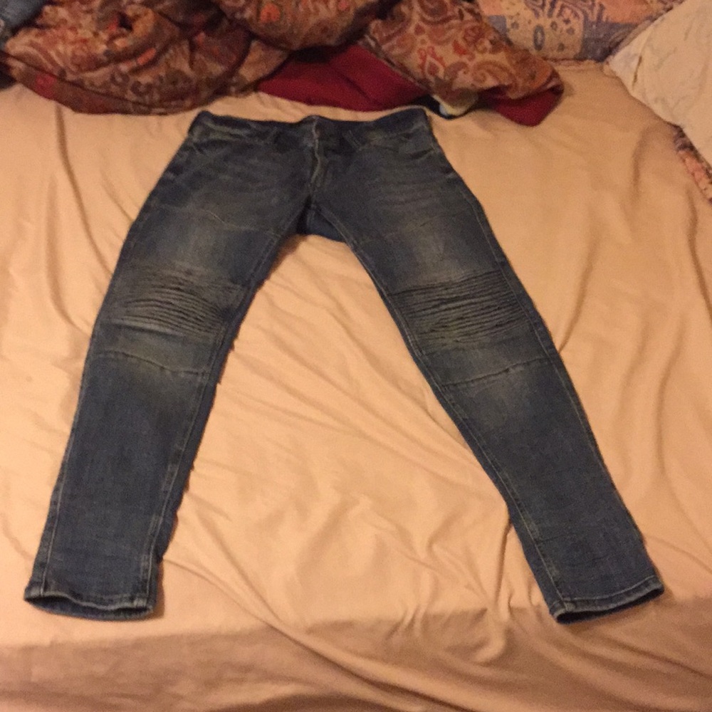 Hollister pants